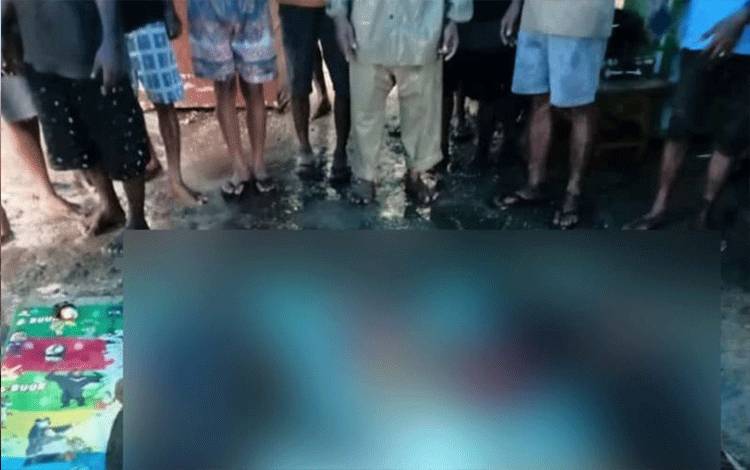 Satu Keluarga Tewas Tertimbun Tanah Longsor