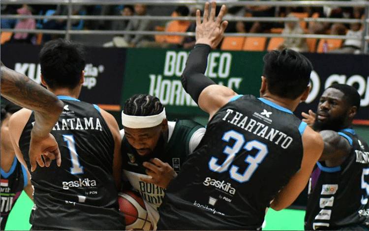 Borneo Jaga Asa Playoff Usai Kalahkan Hangtuah 90-81