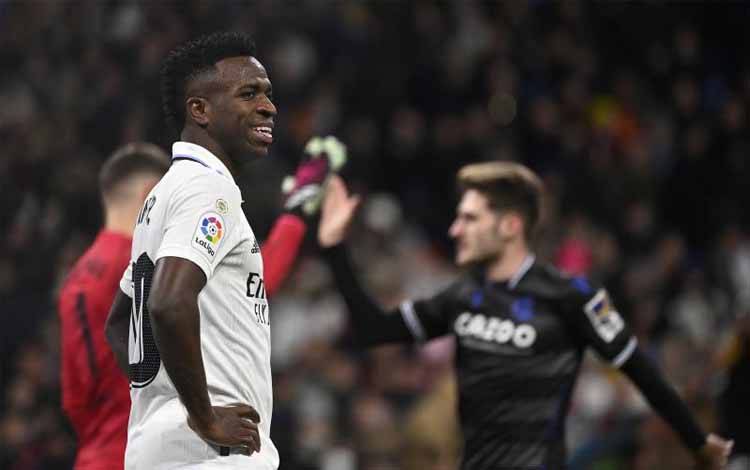 3 Suporter Valencia Dihukum 8 Bulan Penjara karena Rasis
