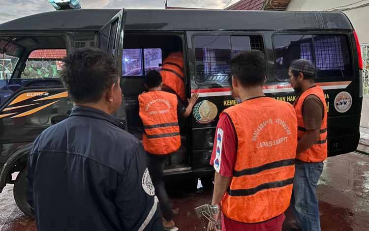 6 Narapidana Lapas Sampit Dipindahkan ke Lapas Khusus Narkotika Kasongan