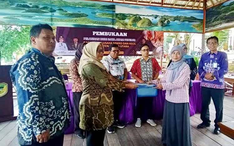 Pemkab Barito Utara Adakan Pelatihan Budi Daya Ayam Petelur