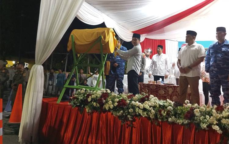 Pawai Obor Idul Adha di Kobar Dibuka Oleh Sekda