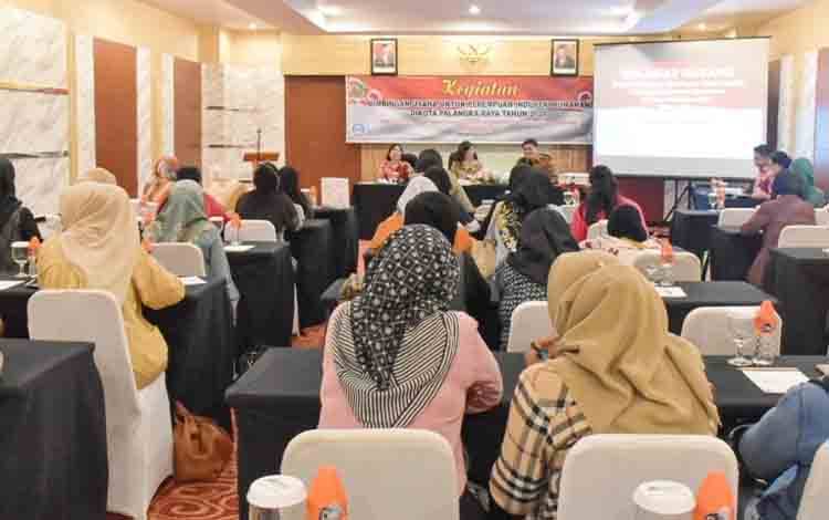 Linae Victoria Aden Ingatkan Peran Perempuan dalam Pembangunan Perekonomian
