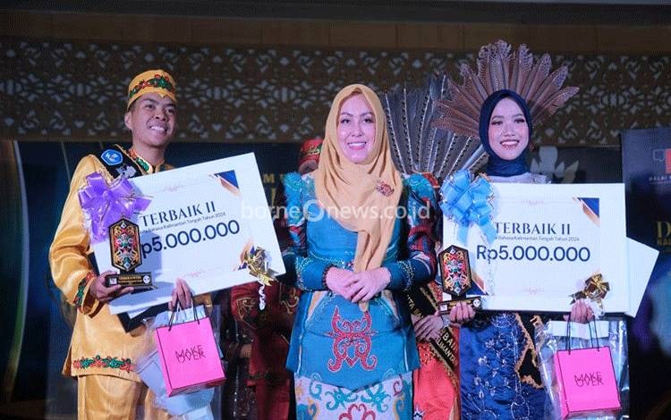Finalis Duta Bahasa Kalteng Telah Terima Pelatihan Wicara Publik Hingga Kepribadian