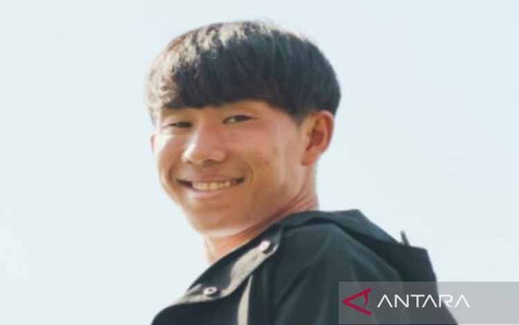 Pemain baru asal Jepang Mitsuru Maruoka resmi bergabung dengan Bali United untuk memperkuat tim jelang musim kompetisi 2024/2025 di Denpasar, Kamis (20/6/2024). ANTARA/HO-Bali United
