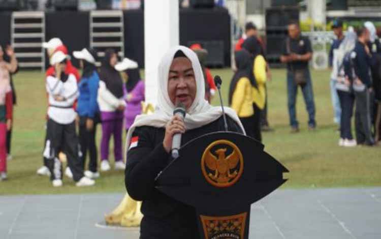 Kadisparbudpora Kota Palangka Raya, Iin Hendrayati Idris. (FOTO: HUMAS)