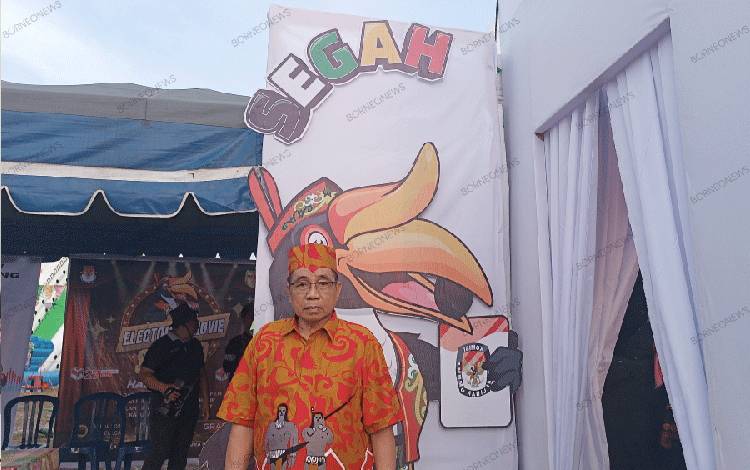 DPRD Gunung Mas Ajak Masyarakat Sambangi Stand KPU agar Tahu Info Pilkada