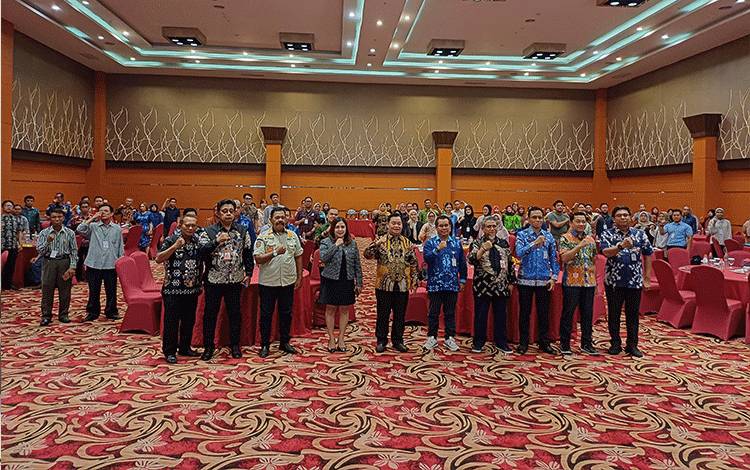 Pemkab Kotim Sosialisasi Laporan Penanaman Modal dan Pembinaan Pelaku Usaha