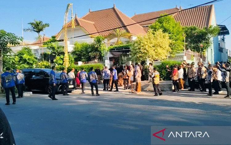 Presiden Jokowi Hadiri Pernikahan Keponakan di Solo