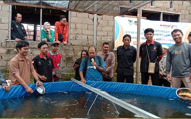 Diskan Seruyan Lakukan Pendampingan Budidaya Ikan dengan Sistem Bioflok