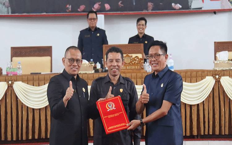 DPRD Seruyan Sahkan 6 Raperda Menjadi Peraturan Daerah