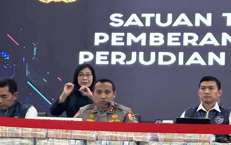 Polri Tegaskan Pecat Oknum Terlibat Judi Daring