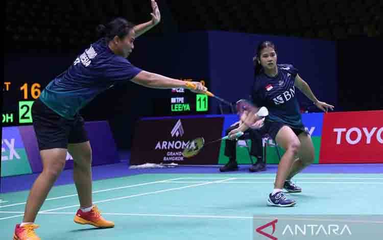 Arsip foto - Ganda putri Indonesia Jesita Putri Miantoro/Febi Setianingrum saat bertanding di babak 16 besar Thailand Masters 2024 di Bangkok, Kamis (1/2/2024). ANTARA/HO-PP PBSI/pri.