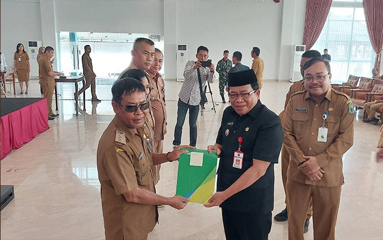 Dibantu Pemkab, 12.794 Pekerja Rentan di Kapuas Dapat Jaminan Sosial Ketenagakerjaan