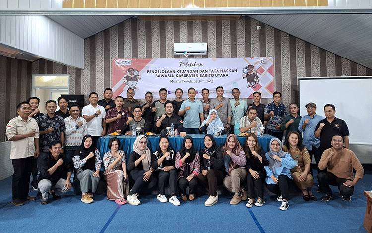 Bawaslu Barut Latih Pengelolaan Keuangan Sekretariat Panwascam