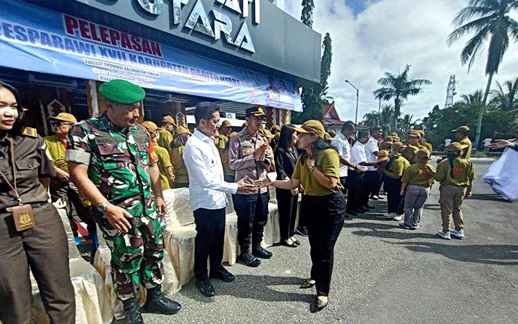 Pj Bupati Lepas Kontingen Barito Utara Ikuti Pesparawi XVII Kalteng