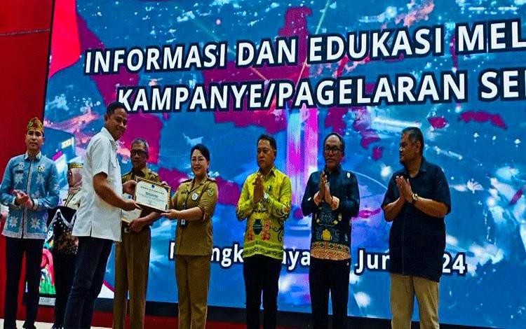RSJ Kalawa Atei Terima Penghargaan P4GN