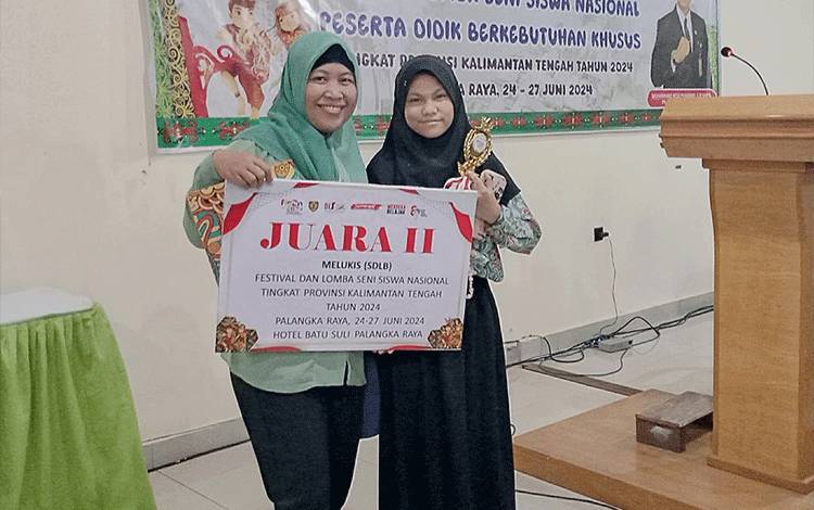 Siswa SLB Negeri Tamiang Layang Juara II Melukis FLS2N PDBK Tingkat Provinsi