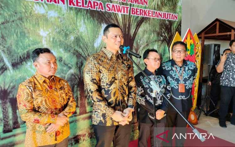 Menteri ATR Siap Dukung Industri Kelapa Sawit Terkait Lahan