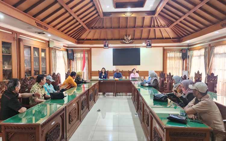 Pansus III DPRD Kapuas Konsultasi dan Koordinasi ke DPRD Kota Denpasar Terkait Raperda KLA