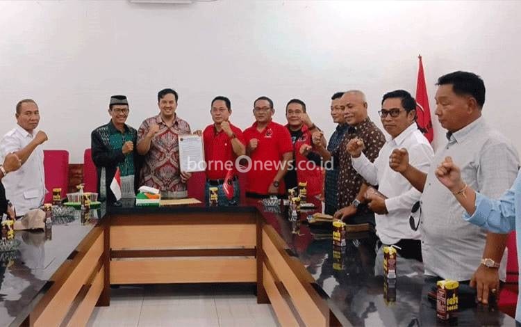 Rizky-Hamid Peroleh Surat Tugas dari PDIP untuk Pilkada Lamandau