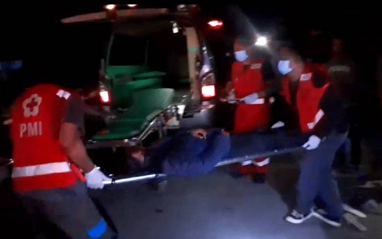 Tabrakan 2 Motor di Ruas Jalan Pasir Panjang - Kumai, 3 Korban Luka Parah
