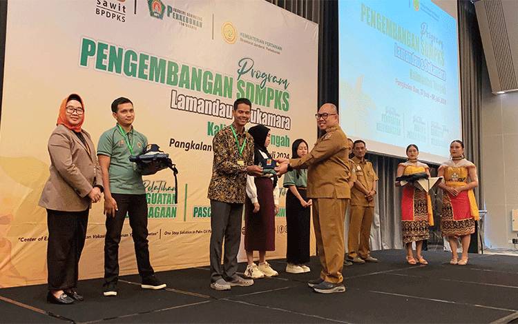 122 Petani Sawit Lamandau dan Sukamara Diberi Pelatihan AKPY Didukung BPDPKS dan Ditjenbun