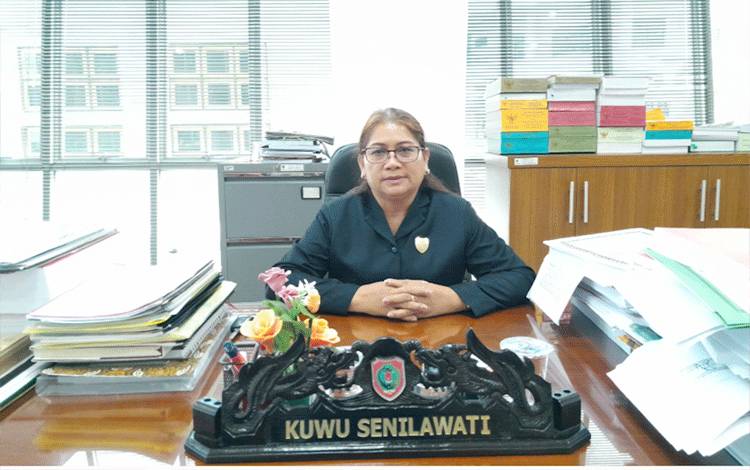 Dewan Dorong Anak-Anak di Desa Gemar Membaca