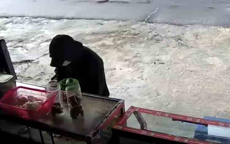Pemilik Konter di Pangkalan Bun Jadi Korban Hipnotis, Kerugian Mencapai Jutaan Rupiah
