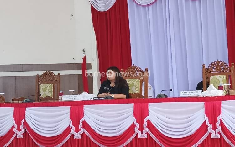 Waket II DPRD Gunung Mas Pimpin Rapat Paripurna