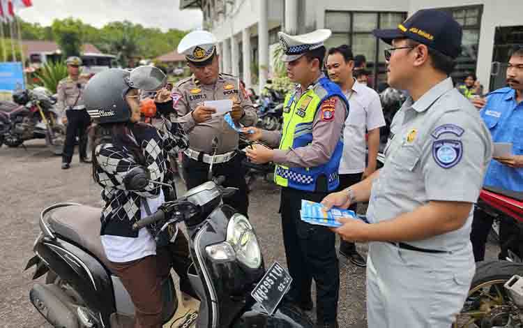 Tim Pembina Samsat Palangka Raya Gelar Operasi Gabungan