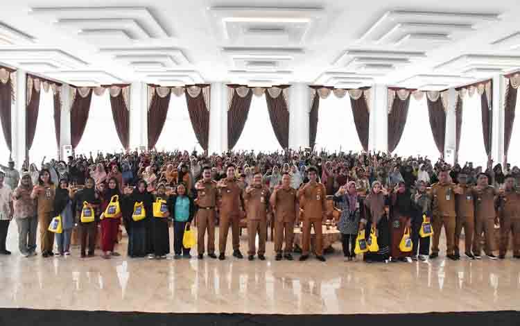 Masyarakat Kapuas Antusias Ikuti Webinar Makin Cakap Digital 2024
