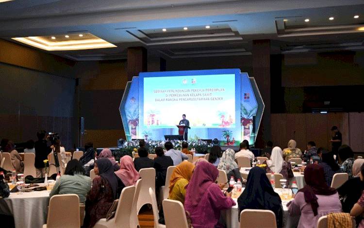 BPDPKS menyelenggarakan seminar bertajuk Perlindungan Pekerja Perempuan di Perkebunan Kelapa Sawit dalam rangka Pengarusutamaan Gender.(FOTO: Istimewa)
