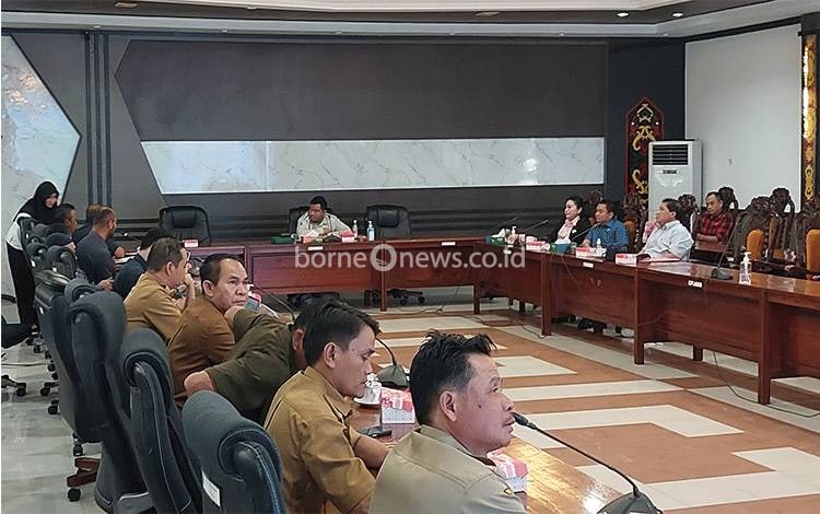 DPRD Kapuas RDP Bahas Program Percepatan Pembangunan Listrik Desa di Hulu