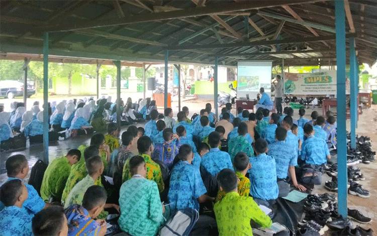 Polres Seruyan Gelar Penyuluhan Hukum Cegah Tindak Kekerasan di Sekolah