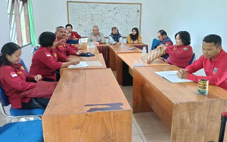 Mantan Kadis Pertanian Barito Timur Beranjangsana ke BPP Jelang Pensiun