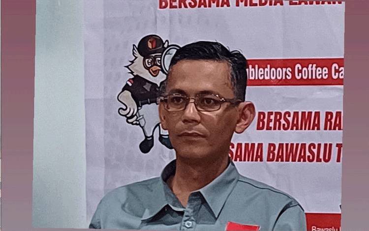 Koordinator Divisi Pencegahan, Parmas, dan Humas Bawaslu Kotim, Salim Basyaib. (FOTO: DEWIP)