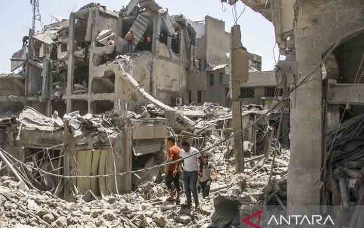 Serangan Israel Menewaskan Lebih dari 70 Warga Palestina di Khan Yunis