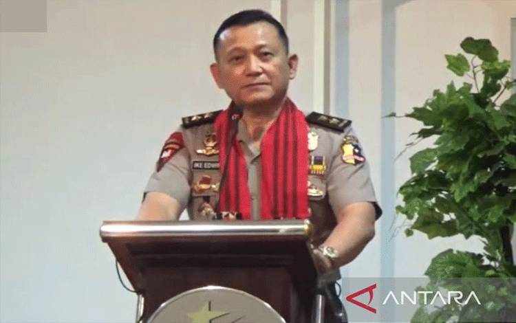Tangkapan Layar - Mantan Staf Ahli Kapolri Irjen Pol. (Purn) Ike Edwin saat menjadi pemateri di Fakultas Hukum Universitas Bandar Lampung, Lampung, Rabu (11/12/2019). ANTARA/Youtube/UBL tv/Agatha Olivia Victoria.