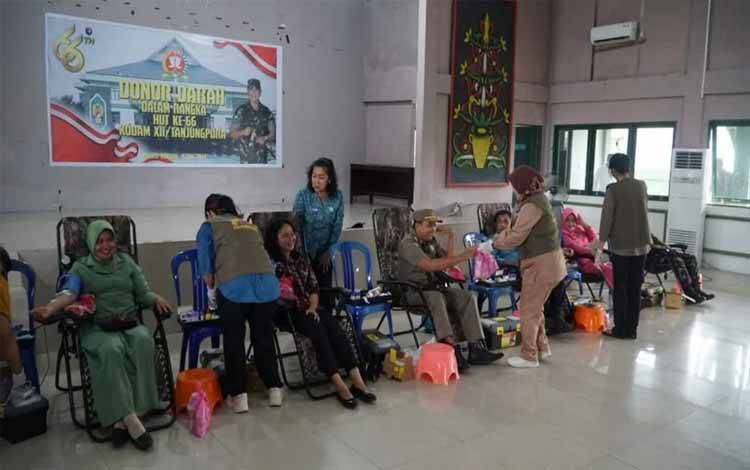 Kodim Kapuas Baksos Donor Darah Sambut HUT ke-66 Kodam XII Tanjungpura