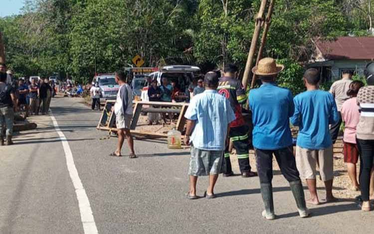 Indentitas Tukang Tewas Tertimpa Alat Berat di Barito Timur