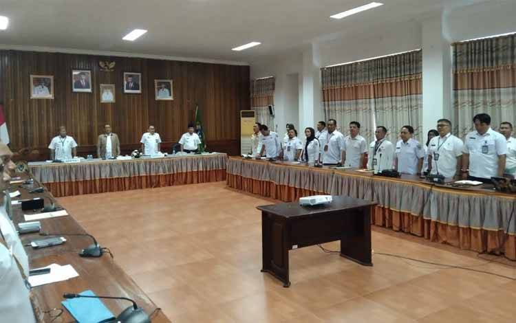 Pj Sekda Seruyan Pimpin Rapat Evaluasi Realisasi Kegiatan dan Penyerapan Anggaran 2024
