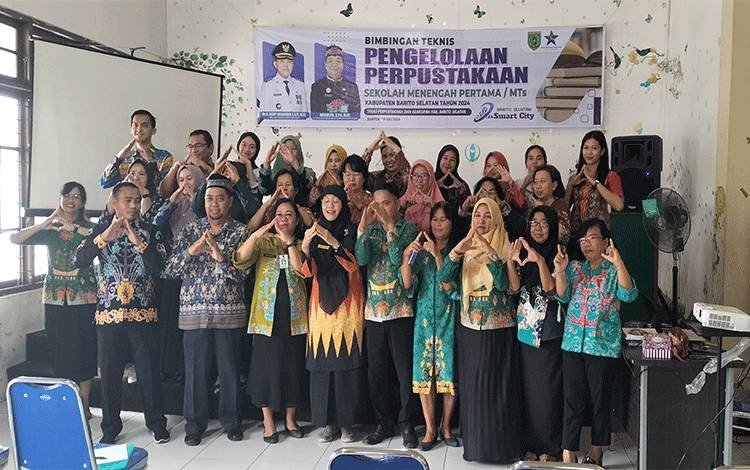 Pengelola Perpustakaan Tingkat SMP Ikuti Bimbingan Teknis