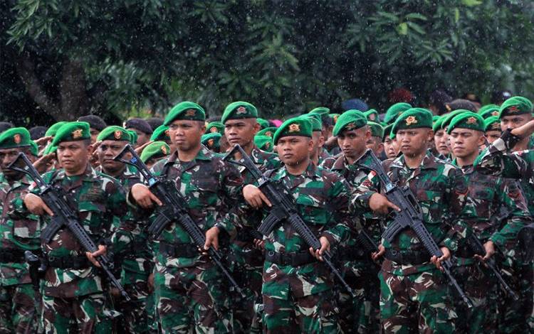 TNI-Polri Gelar Apel Pasukan Pengamanan Kunjungan Presiden di Papua