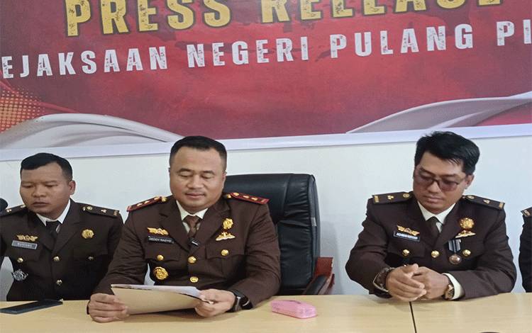 Kejari Pulang Pisau Selematkan Uang Negara Ratusan Juta Rupiah