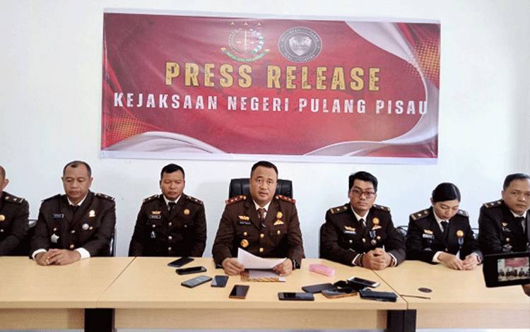 Tersangka Kasus Korupsi di Kesbangpol Pulang Pisau Kemungkinan Besar Bertambah