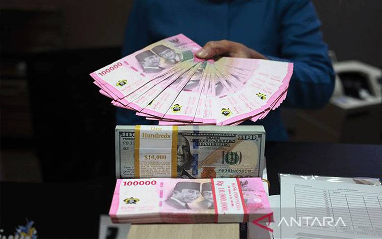 Rupiah Naik Setelah Joe Biden Mengumumkan Tidak Maju Dalam Pilpres AS
