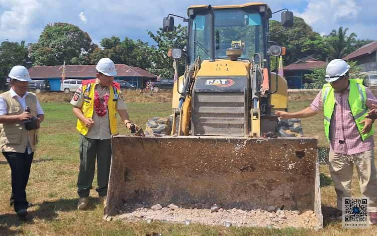 Pj. Bupati Kobar Resmikan Pemeliharaan Infrastruktur Jalan Dibeberapa Desa di Kotawaringin Lama