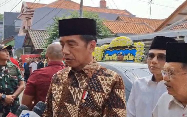 Jokowi Sampaikan Duka Cita atas Wafatnya Hamzah Haz