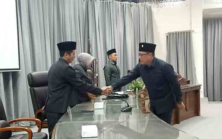 Fraksi PDIP Terima Raperda tentang Perubahan Ketiga atas Perda No 2 Tahun 2016